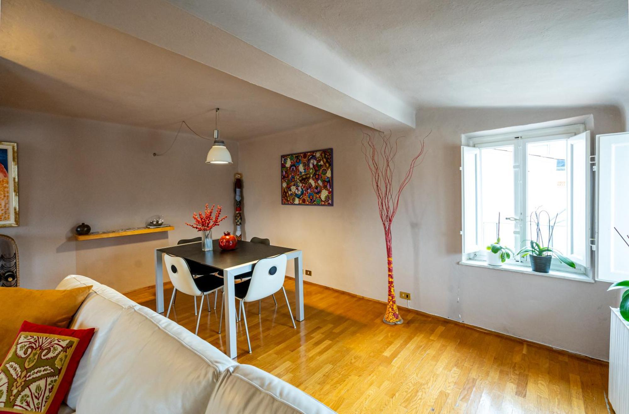Cozy Apartment With A View On The City Walls Lucques Extérieur photo
